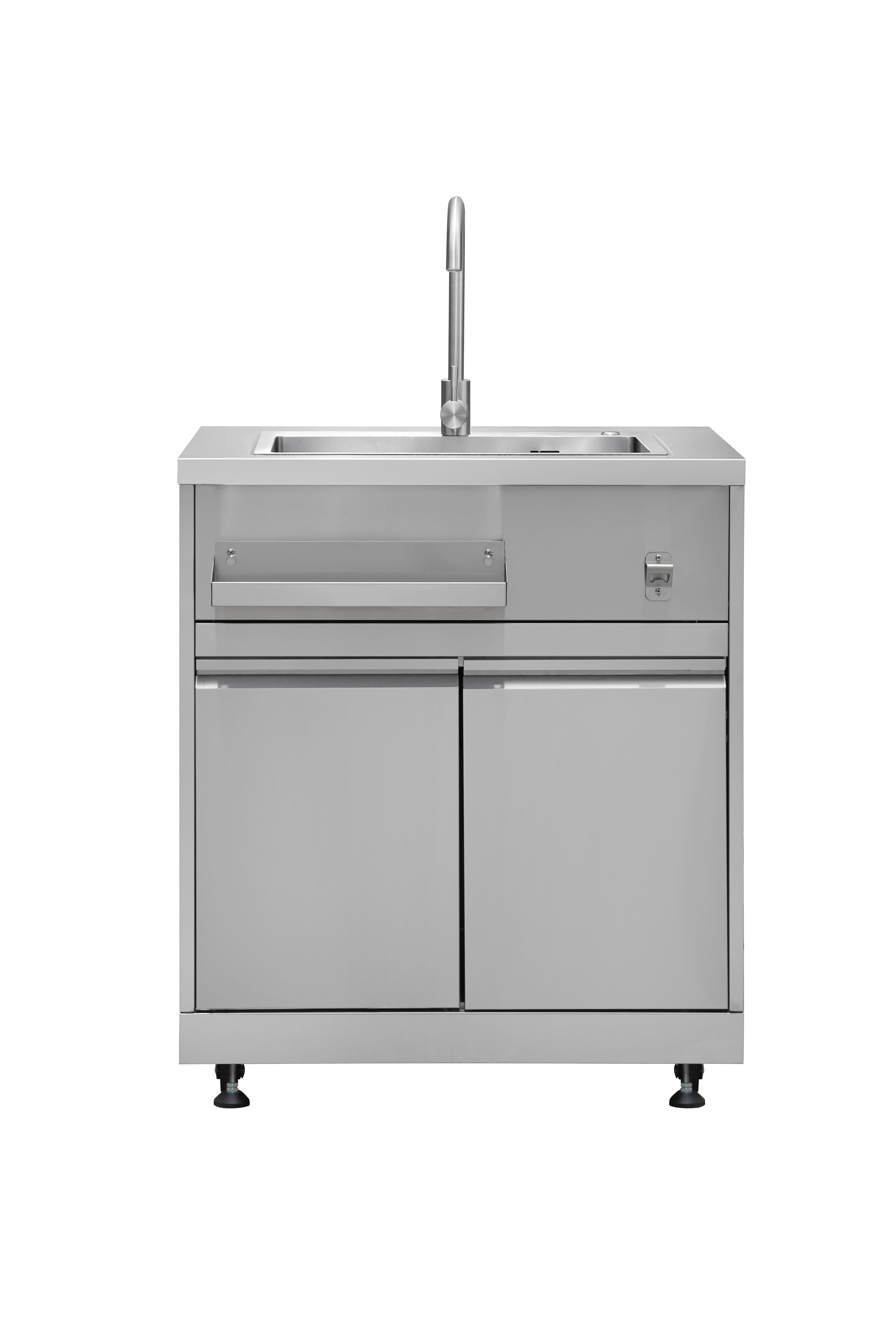 Clean as You Cook with this Outdoor Kitchen Sink Station