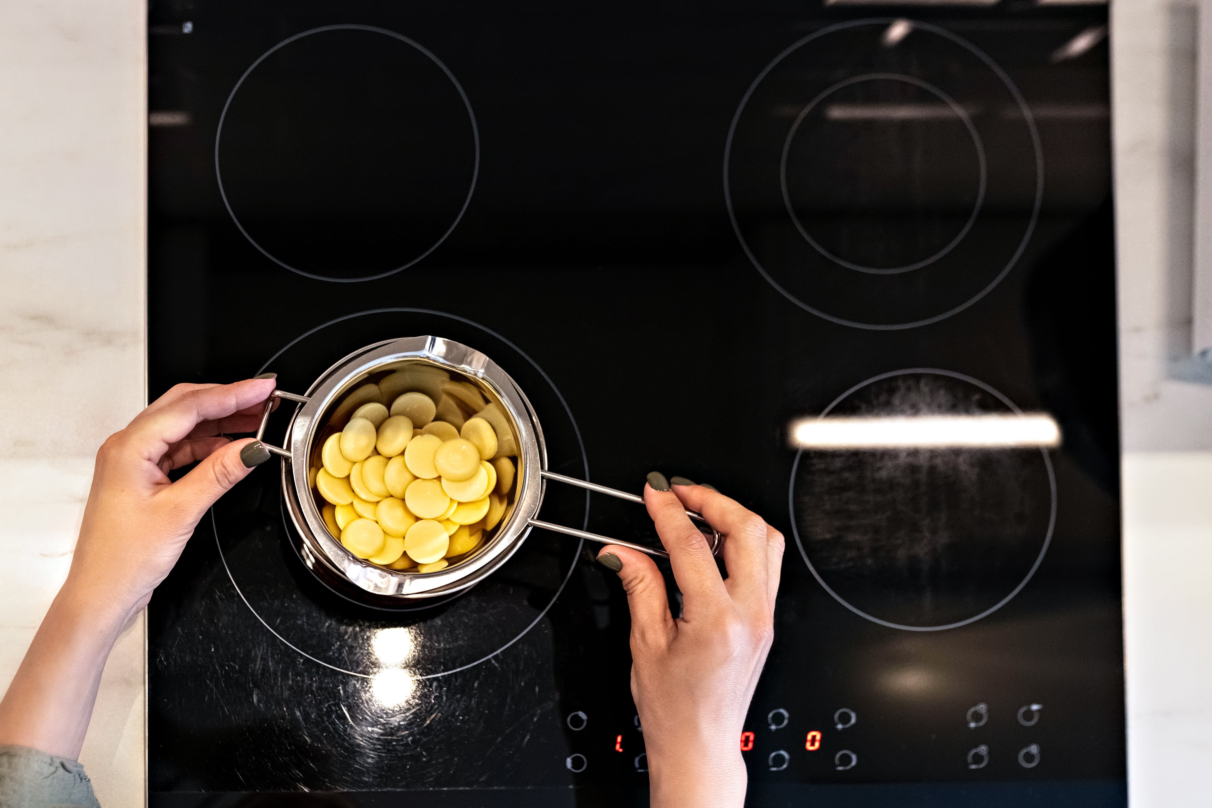 How to Clean an Electric Stove Top