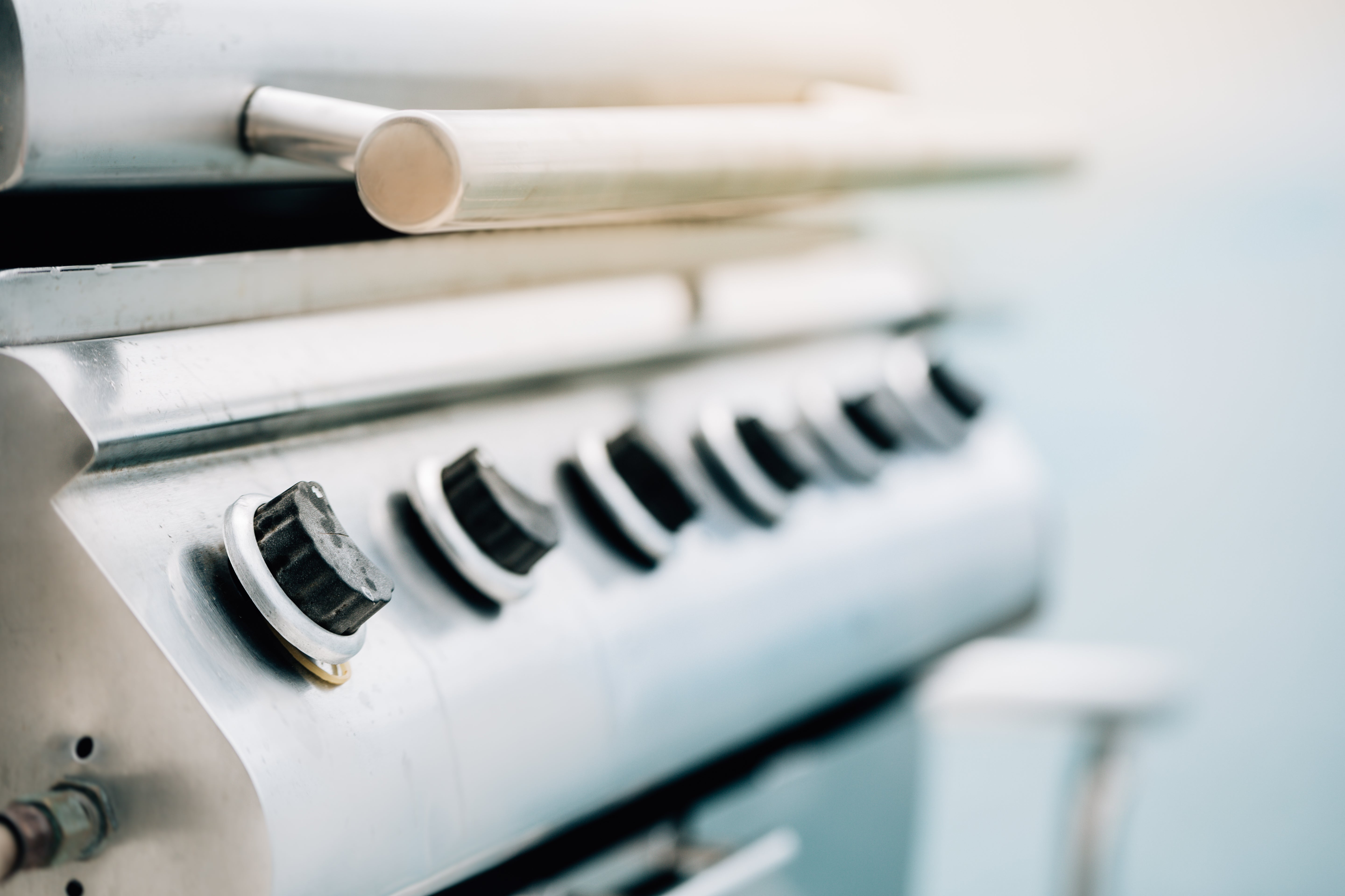 Dual Fuel vs Gas Range: Comparing Kitchen Ranges
